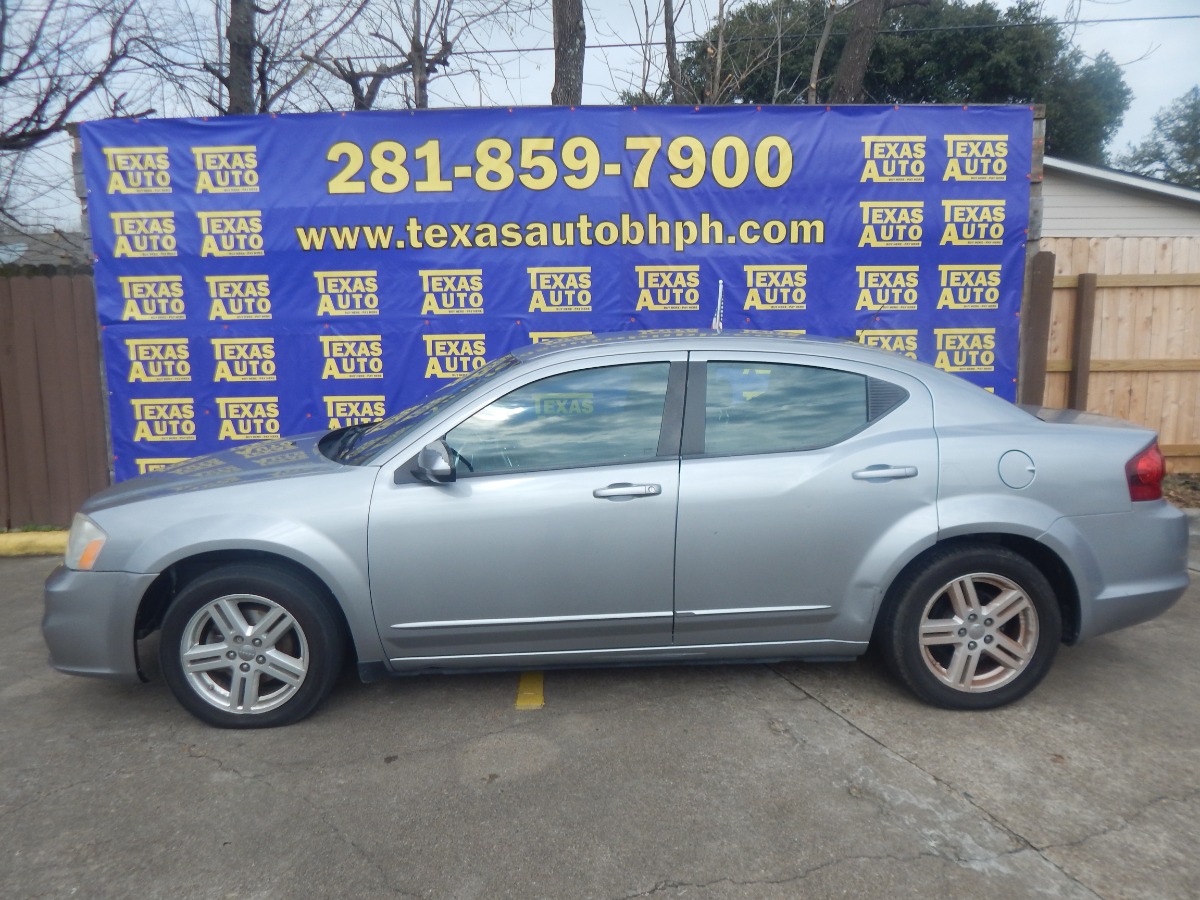 photo of 2013 Dodge Avenger SXT