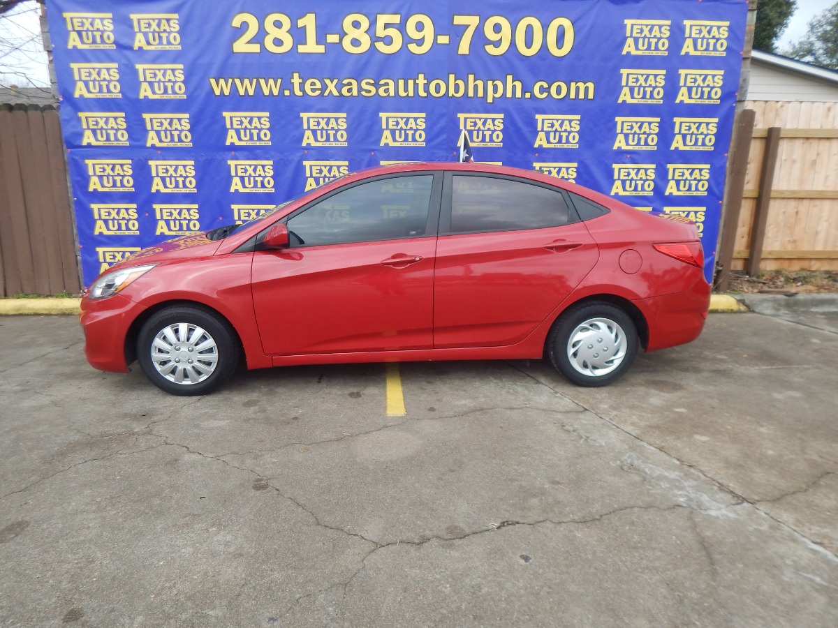 photo of 2016 HYUNDAI ACCENT SEDAN 4-DR