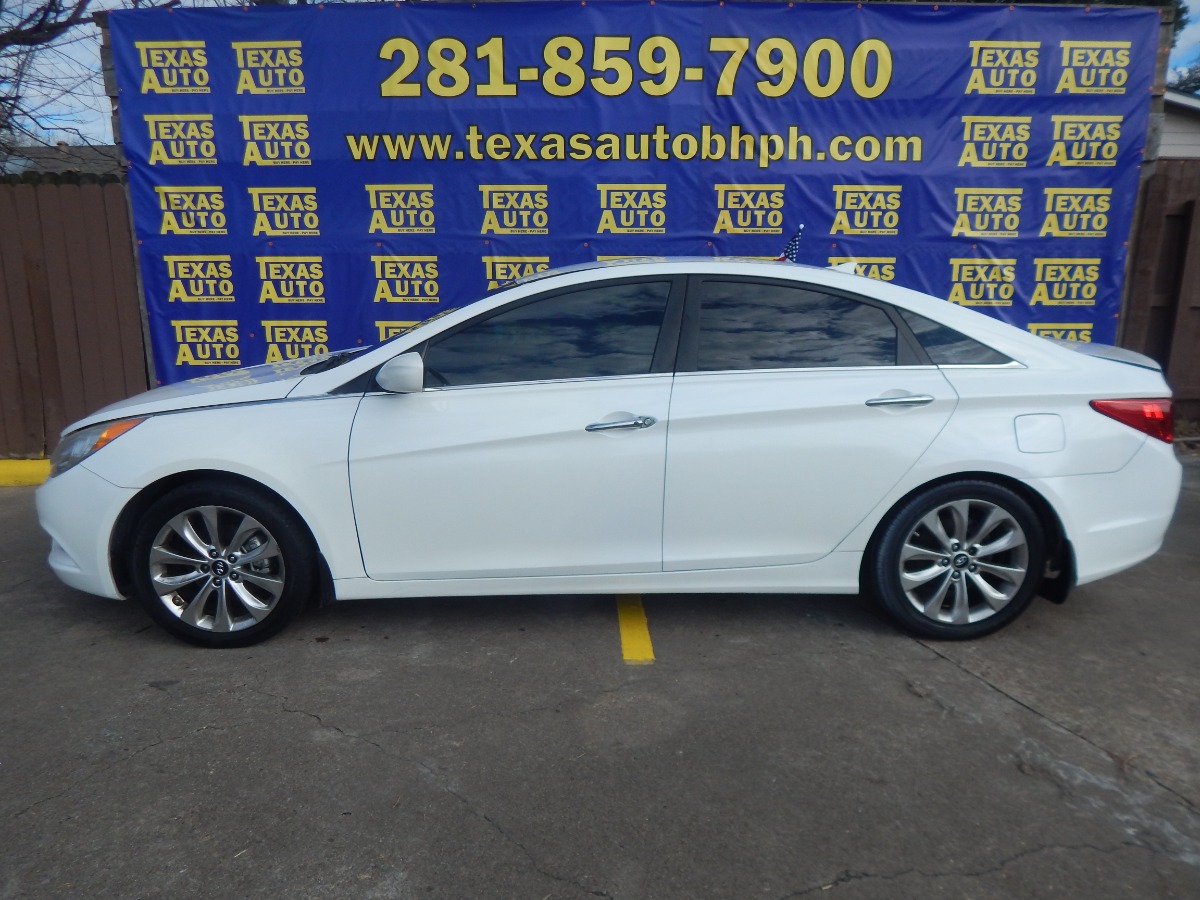 photo of 2013 Hyundai Sonata Limited Auto