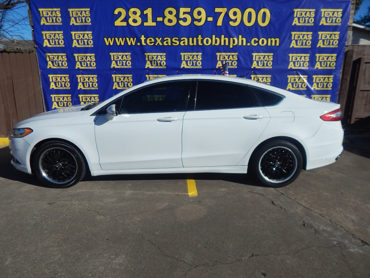 photo of 2014 Ford Fusion SE