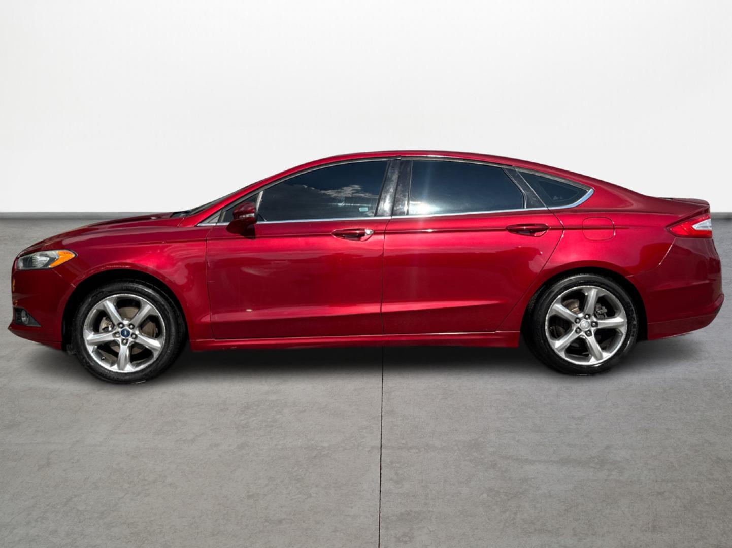 2013 RED Ford Fusion SE (3FA6P0HR6DR) with an 1.6L L4 DOHC 16V engine, located at 16710 Clay Rd., Houston, TX, 77084, (281) 859-7900, 0.000000, 0.000000 - Low Donw. Low Payments. - Photo#7