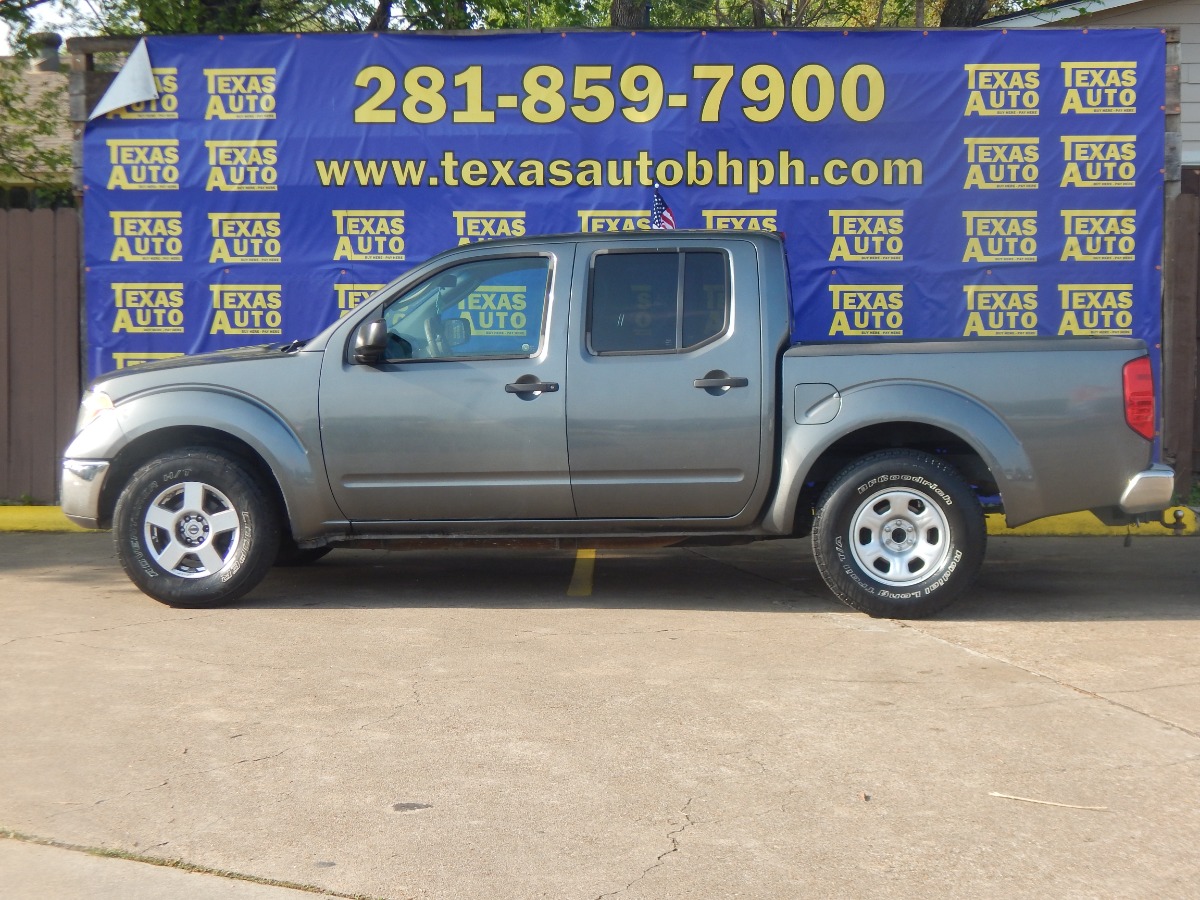 photo of 2006 Nissan Frontier LE Crew Cab 2WD