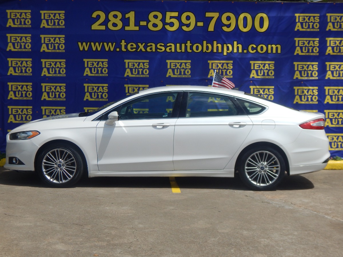 photo of 2013 Ford Fusion SE