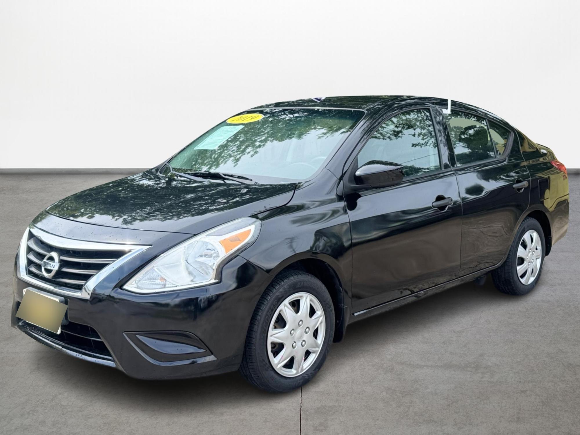 photo of 2019 Nissan Versa 1.6 SV Sedan
