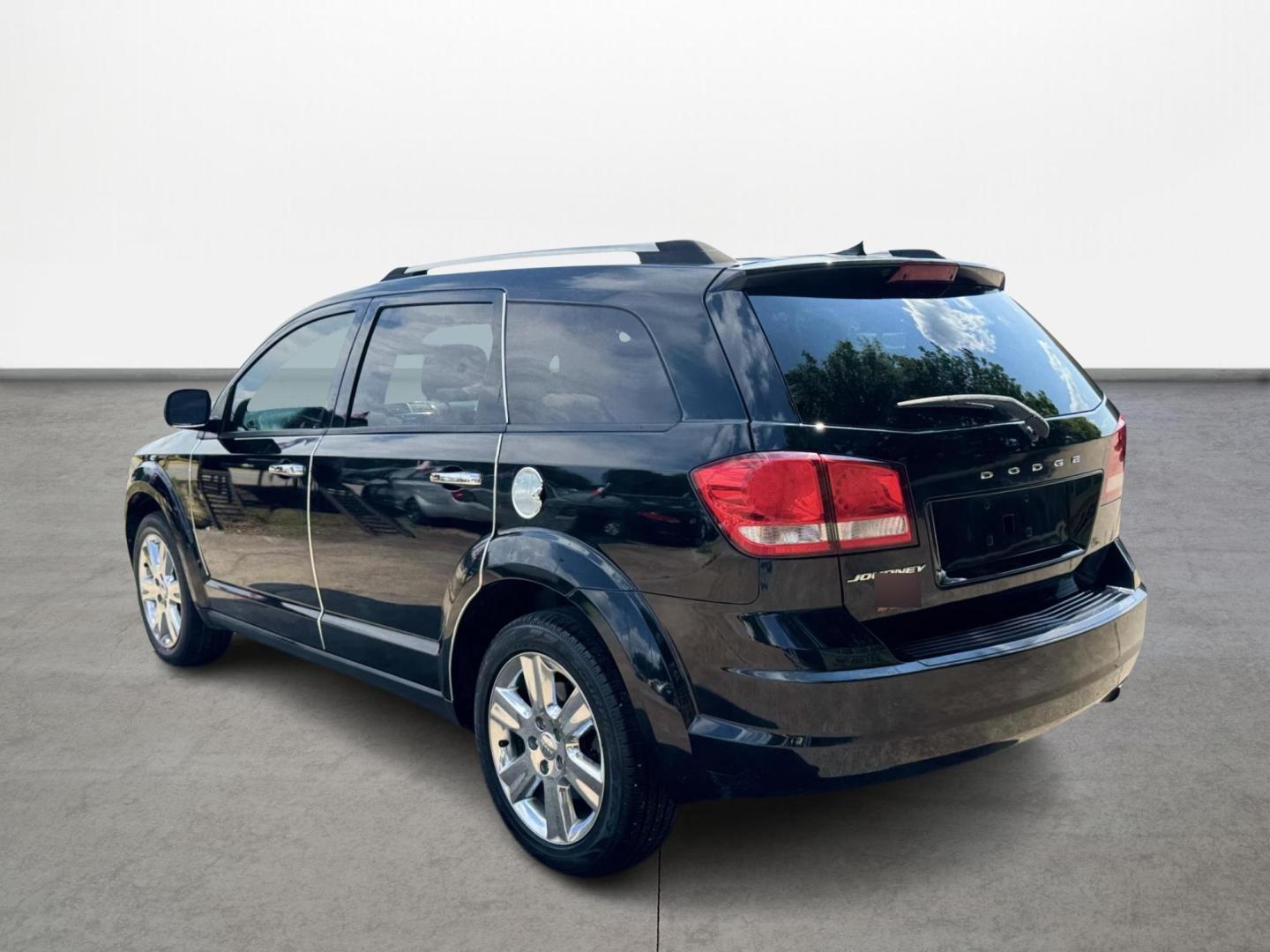 2015 Dodge Journey SE (3C4PDCAB6FT) with an 2.4L L4 DOHC 16V engine, 4-Speed Automatic transmission, located at 16710 Clay Rd., Houston, TX, 77084, (281) 859-7900, 0.000000, 0.000000 - Photo#4