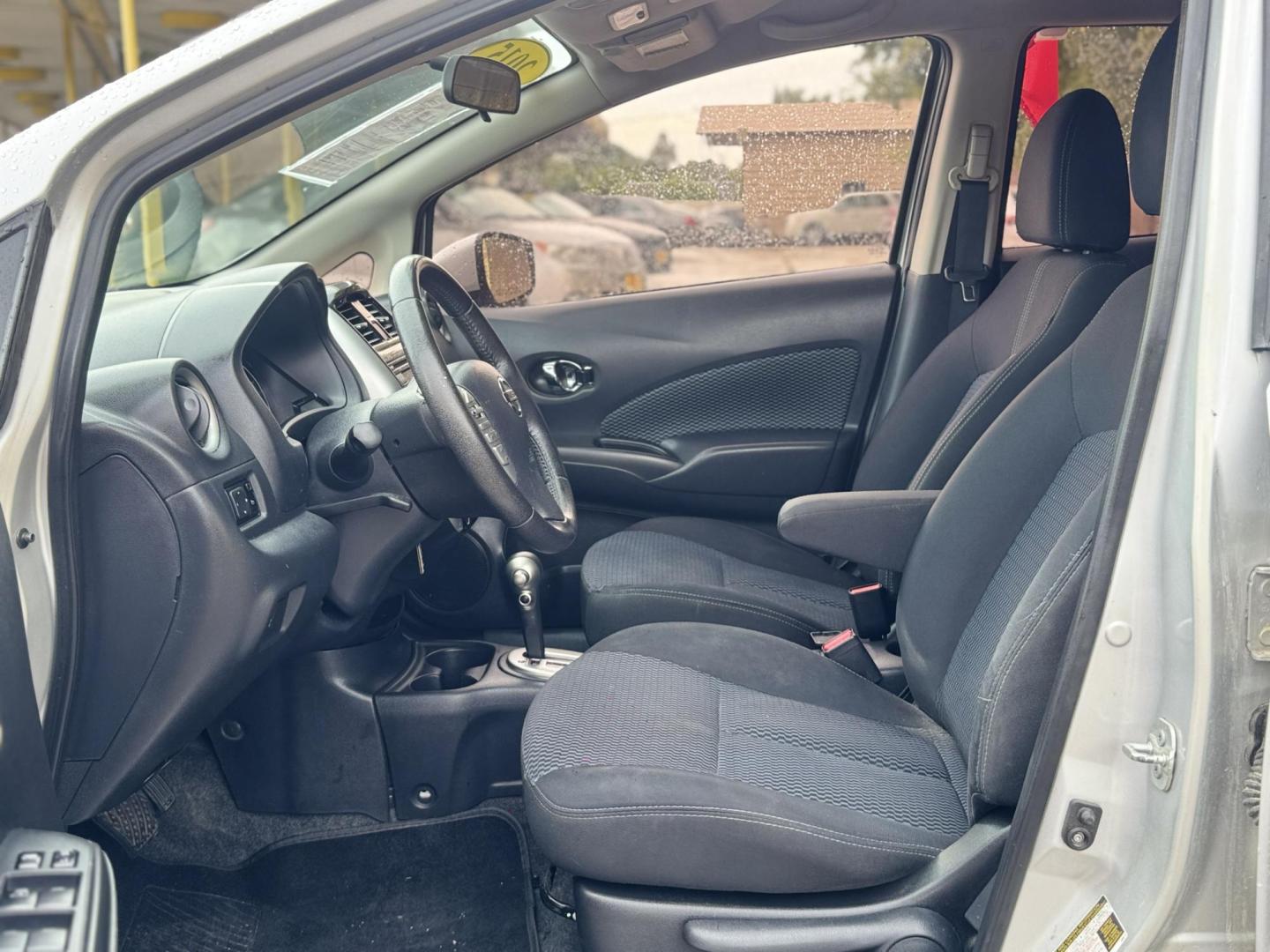 2015 Nissan Versa Note S 5MT (3N1CE2CP2FL) with an 1.6L L4 DOHC 16V engine, 5-Speed Manual transmission, located at 16710 Clay Rd., Houston, TX, 77084, (281) 859-7900, 0.000000, 0.000000 - Photo#4
