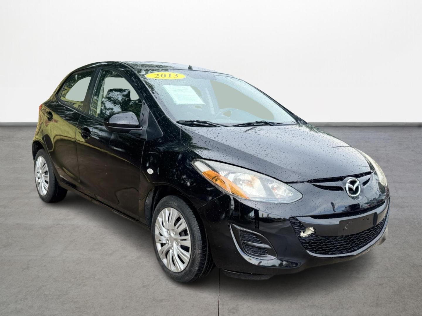2013 Mazda MAZDA2 Sport (JM1DE1KYXD0) with an 1.5L L4 DOHC 16V engine, located at 16710 Clay Rd., Houston, TX, 77084, (281) 859-7900, 0.000000, 0.000000 - Photo#2