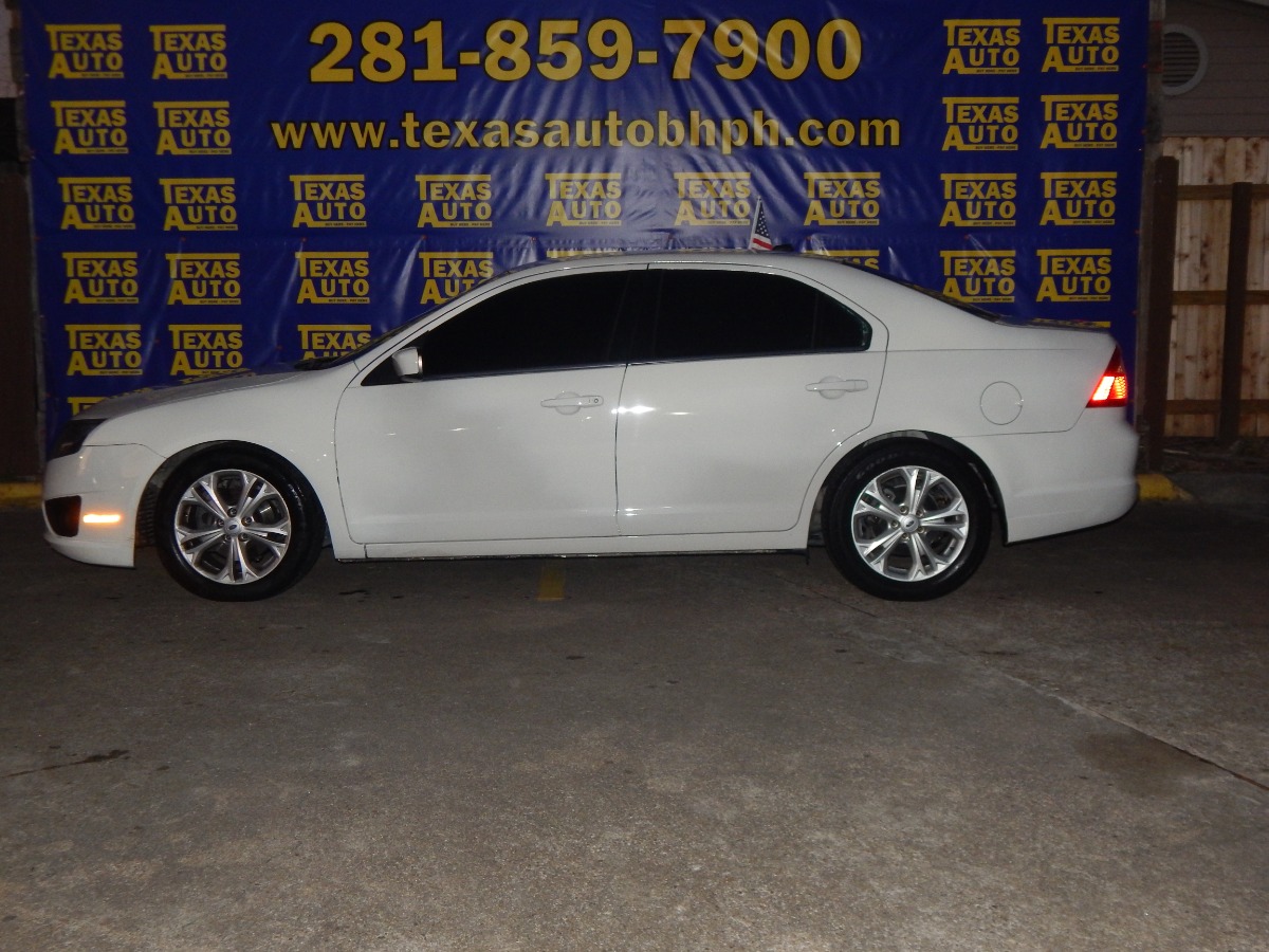 photo of 2012 FORD FUSION SEDAN 4-DR