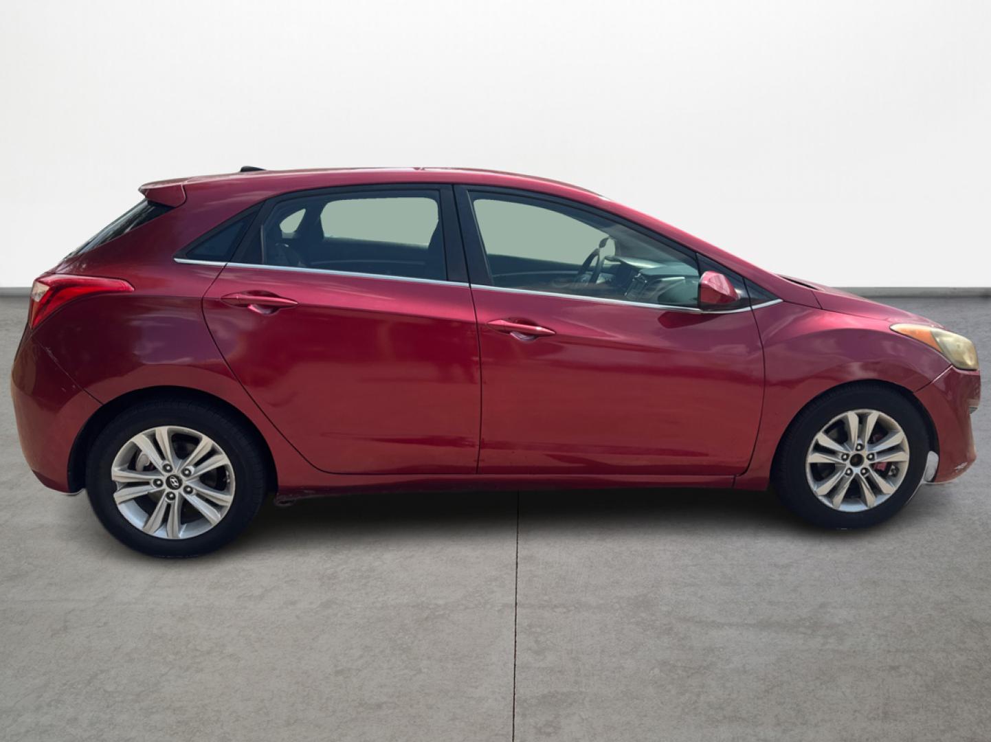 2014 Hyundai Elantra GT A/T (KMHD35LH7EU) with an 2.0L L4 16V DOHC engine, 6-Speed Automatic transmission, located at 16710 Clay Rd., Houston, TX, 77084, (281) 859-7900, 0.000000, 0.000000 - Photo#7