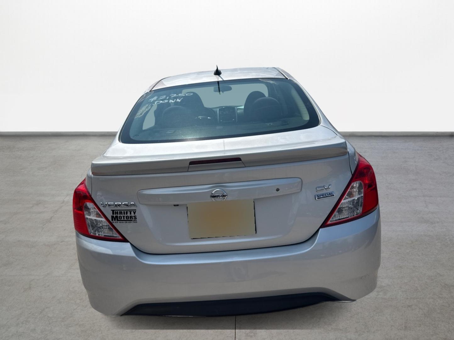 2018 Nissan Versa 1.6 SL Sedan (3N1CN7AP0JL) with an 1.6L L4 DOHC 16V engine, CVT transmission, located at 16710 Clay Rd., Houston, TX, 77084, (281) 859-7900, 0.000000, 0.000000 - Photo#5