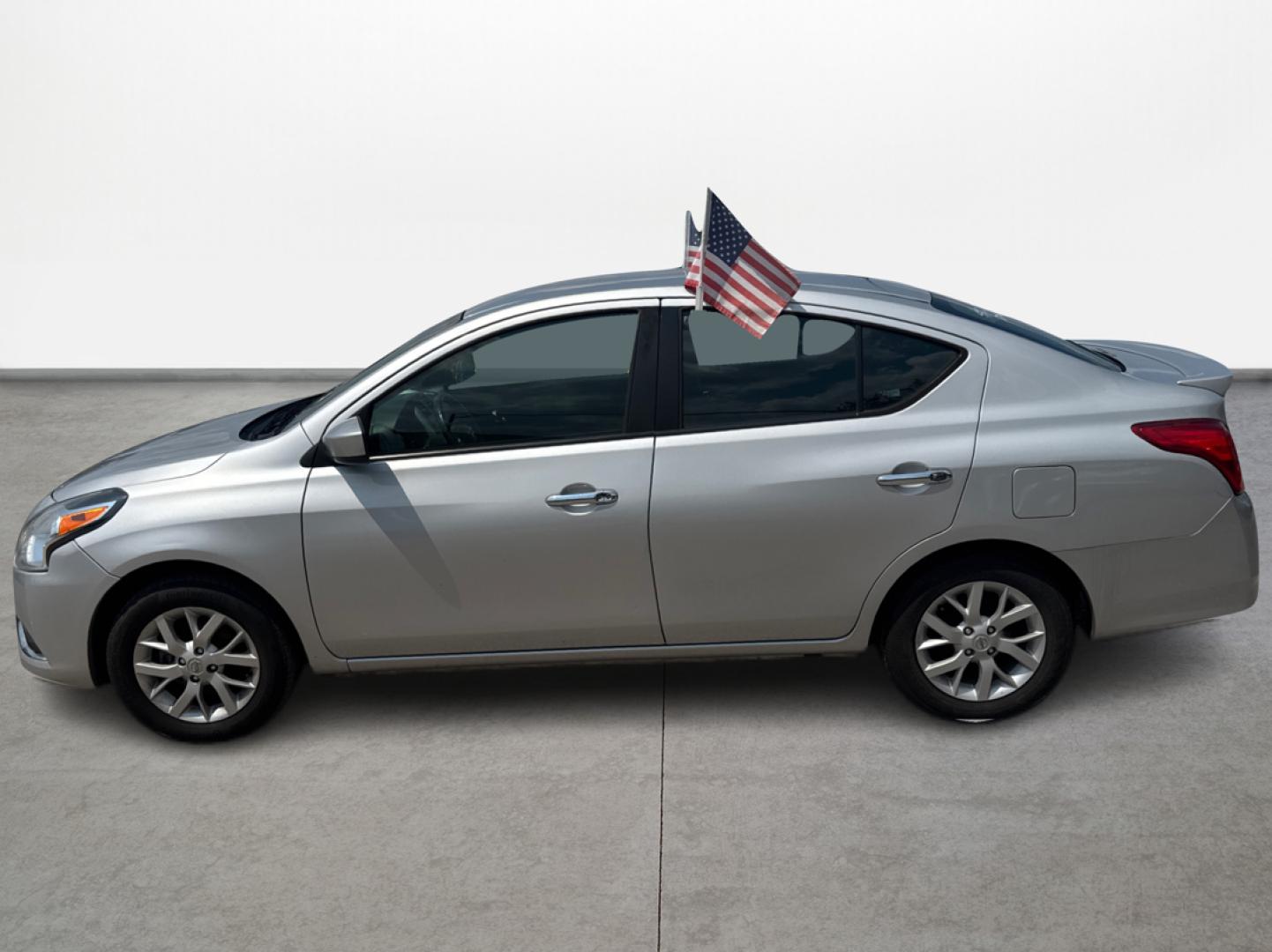 2018 Nissan Versa 1.6 SL Sedan (3N1CN7AP0JL) with an 1.6L L4 DOHC 16V engine, CVT transmission, located at 16710 Clay Rd., Houston, TX, 77084, (281) 859-7900, 0.000000, 0.000000 - Photo#7