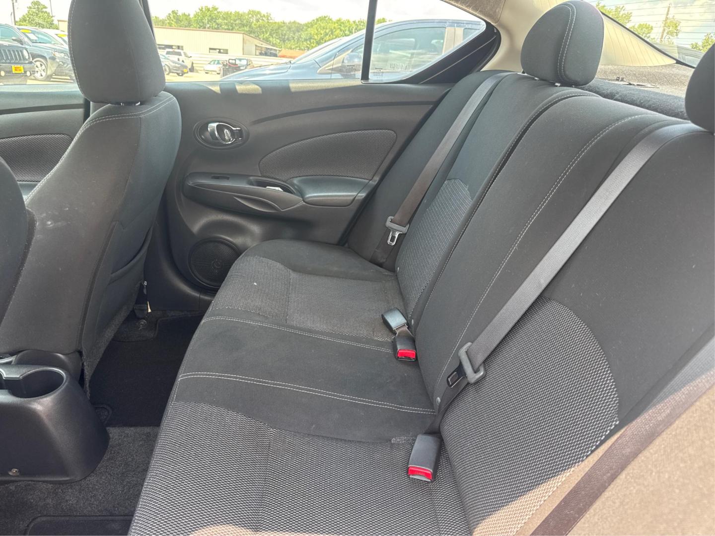 2018 Nissan Versa 1.6 SL Sedan (3N1CN7AP0JL) with an 1.6L L4 DOHC 16V engine, CVT transmission, located at 16710 Clay Rd., Houston, TX, 77084, (281) 859-7900, 0.000000, 0.000000 - Photo#9