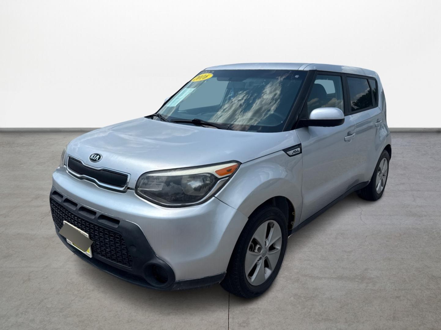2016 Kia Soul Base 6A (KNDJN2A26G7) with an 1.6L L4 DOHC 16V engine, 6A transmission, located at 16710 Clay Rd., Houston, TX, 77084, (281) 859-7900, 0.000000, 0.000000 - Photo#0