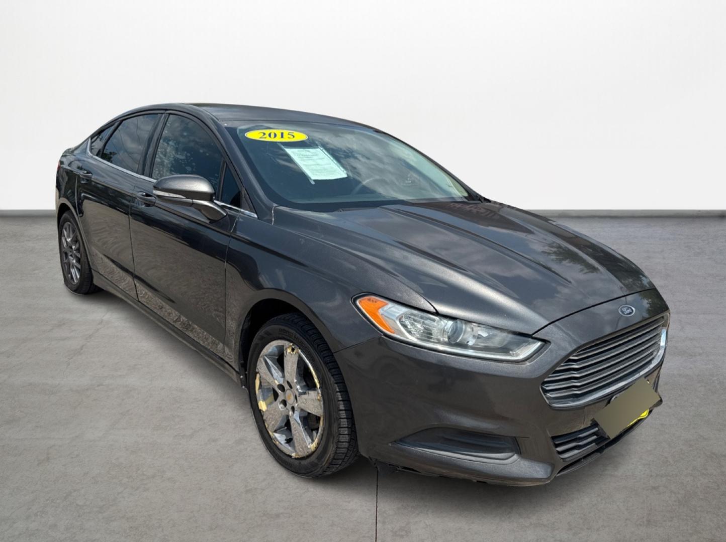 2015 Ford Fusion SE (1FA6P0HD5F5) with an 1.5L L4 DOHC 16V engine, located at 16710 Clay Rd., Houston, TX, 77084, (281) 859-7900, 0.000000, 0.000000 - Photo#2