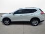 2016 Nissan Rogue S 2WD (JN8AT2MT0GW) with an 2.5L L4 DOHC 16V engine, CVT transmission, located at 16710 Clay Rd., Houston, TX, 77084, (281) 859-7900, 0.000000, 0.000000 - Photo#7