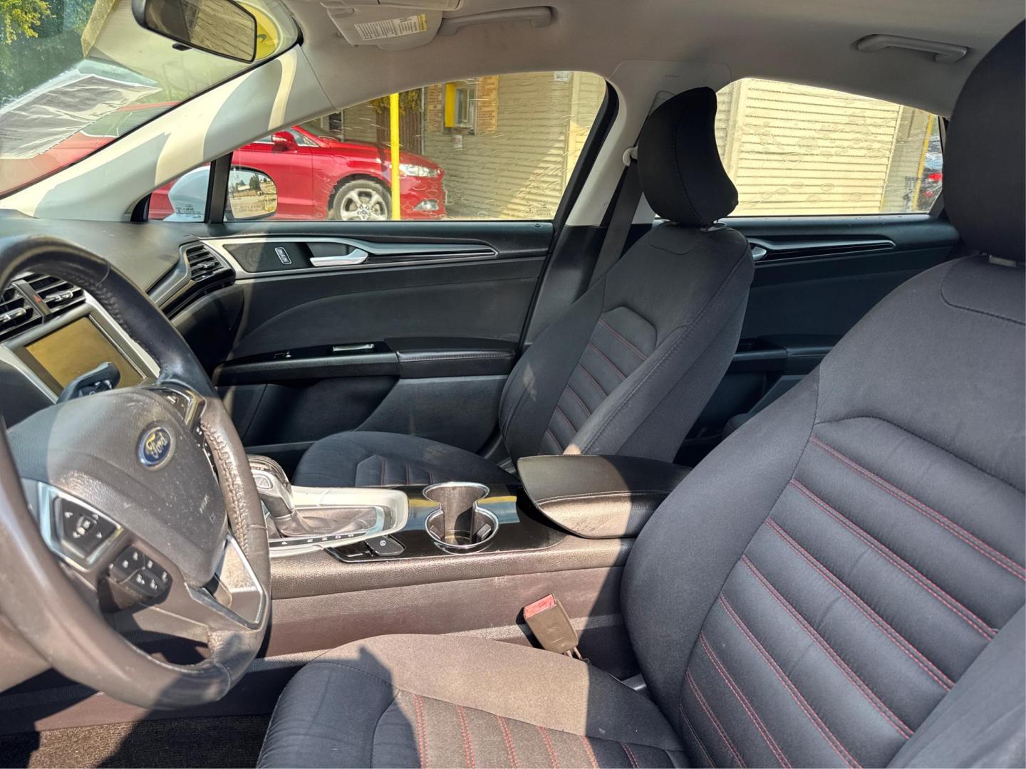 2015 Ford Fusion SE (1FA6P0HD8F5) with an 1.5L L4 DOHC 16V engine, located at 16710 Clay Rd., Houston, TX, 77084, (281) 859-7900, 0.000000, 0.000000 - Photo#8