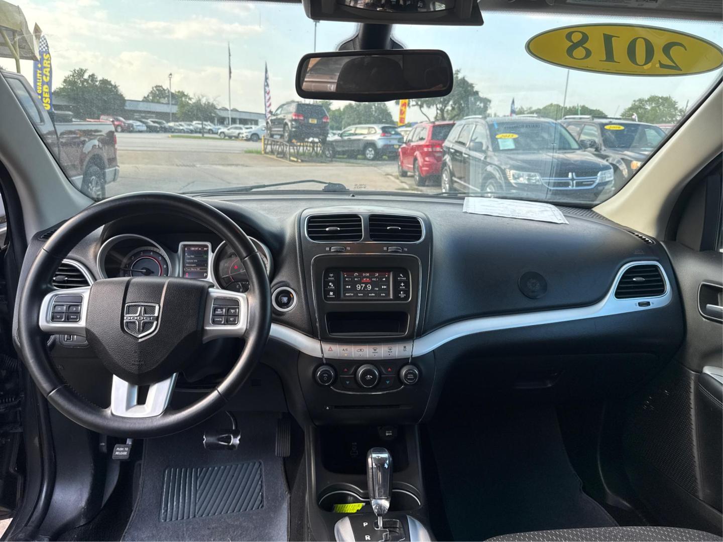 2018 Dodge Journey SE (3C4PDCAB7JT) with an 2.4L L4 DOHC 16V engine, 4A transmission, located at 16710 Clay Rd., Houston, TX, 77084, (281) 859-7900, 0.000000, 0.000000 - Photo#10