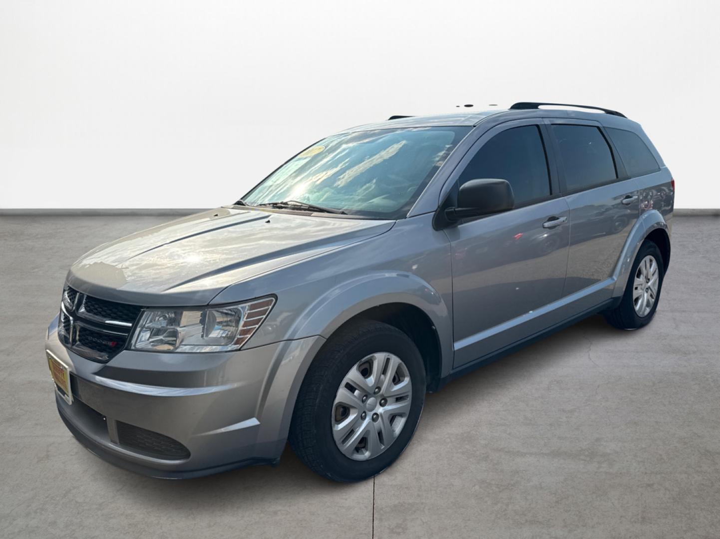 2017 Dodge Journey SE (3C4PDCAB8HT) with an 2.4L L4 DOHC 16V engine, 4A transmission, located at 16710 Clay Rd., Houston, TX, 77084, (281) 859-7900, 0.000000, 0.000000 - Photo#0
