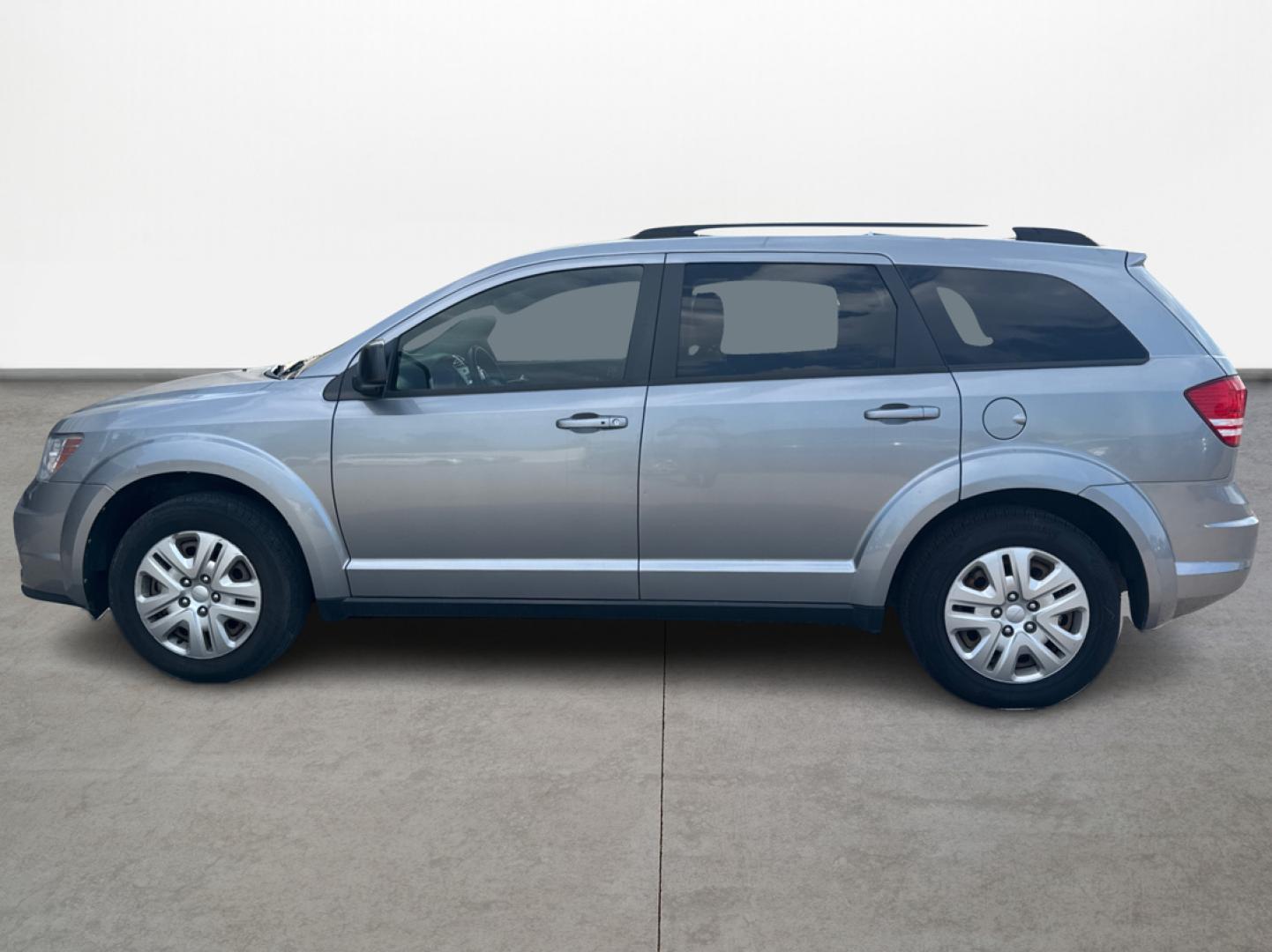 2017 Dodge Journey SE (3C4PDCAB8HT) with an 2.4L L4 DOHC 16V engine, 4A transmission, located at 16710 Clay Rd., Houston, TX, 77084, (281) 859-7900, 0.000000, 0.000000 - Photo#7