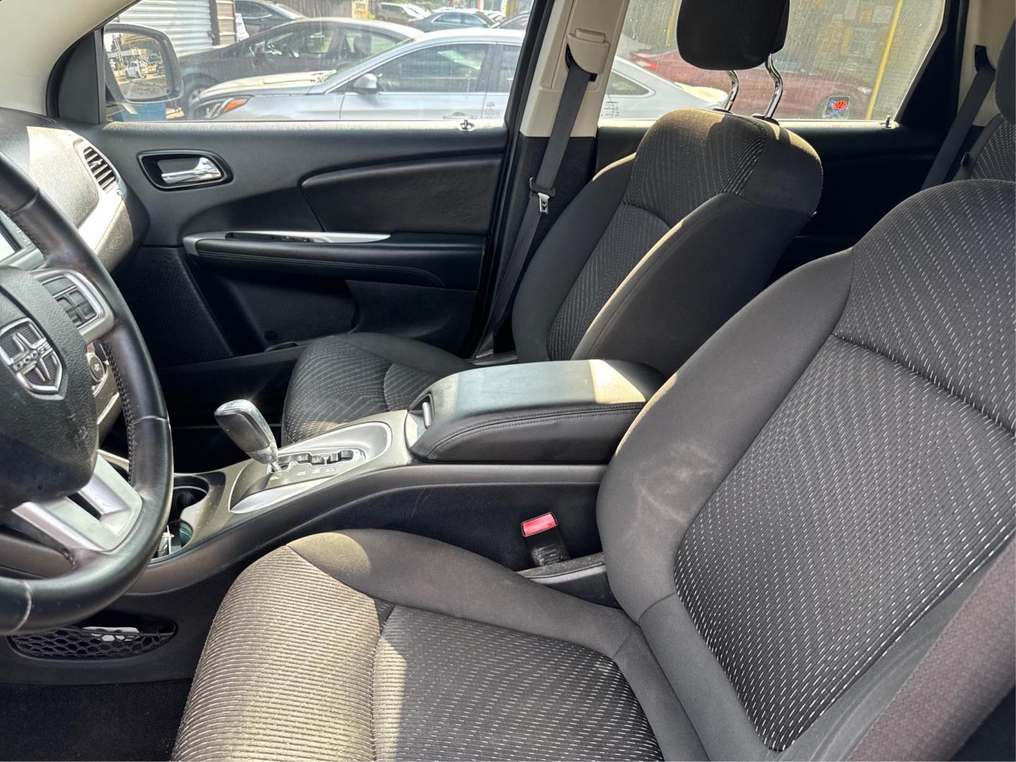 2017 Dodge Journey SE (3C4PDCAB8HT) with an 2.4L L4 DOHC 16V engine, 4A transmission, located at 16710 Clay Rd., Houston, TX, 77084, (281) 859-7900, 0.000000, 0.000000 - Photo#8