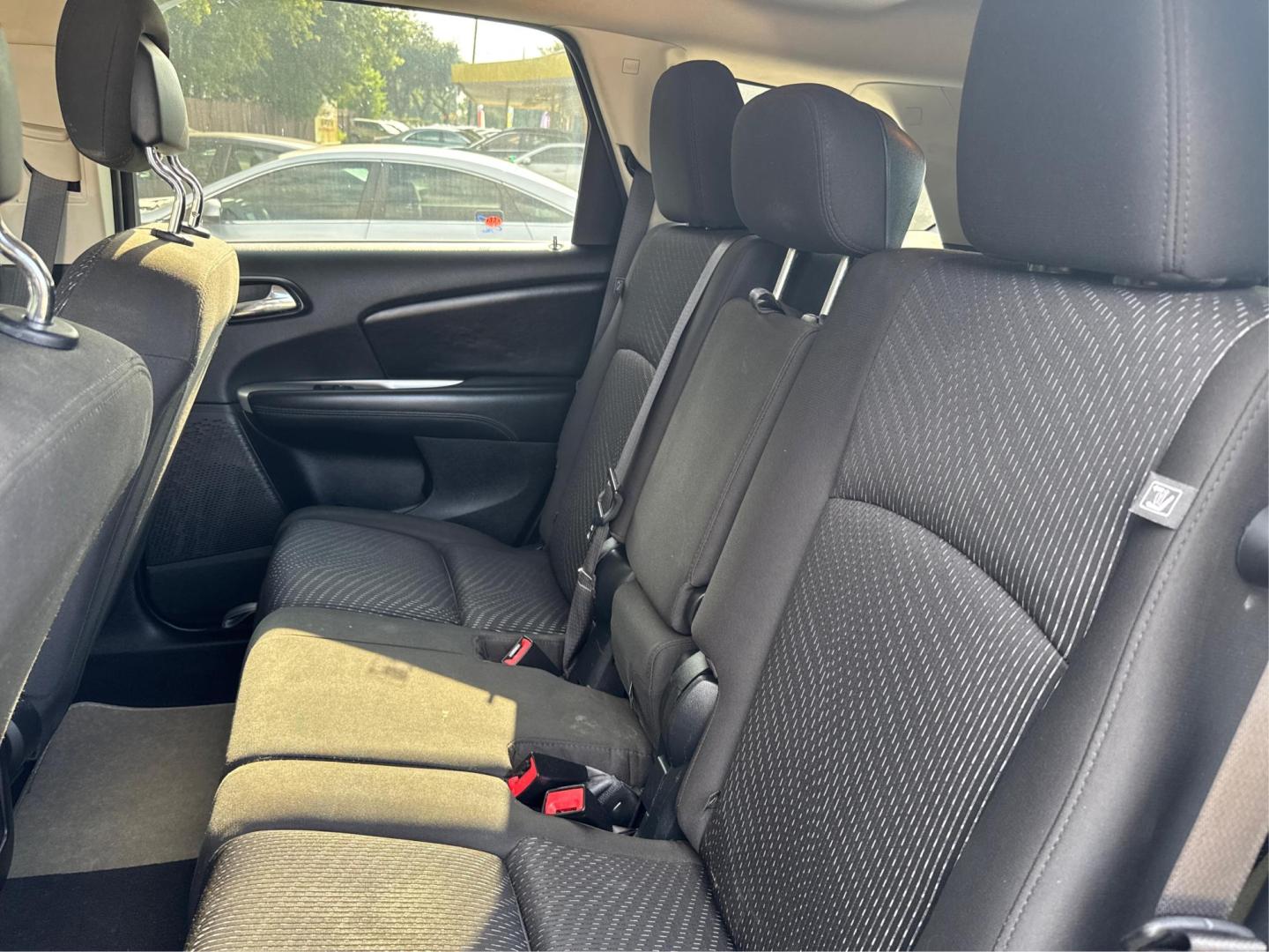 2017 Dodge Journey SE (3C4PDCAB8HT) with an 2.4L L4 DOHC 16V engine, 4A transmission, located at 16710 Clay Rd., Houston, TX, 77084, (281) 859-7900, 0.000000, 0.000000 - Photo#9