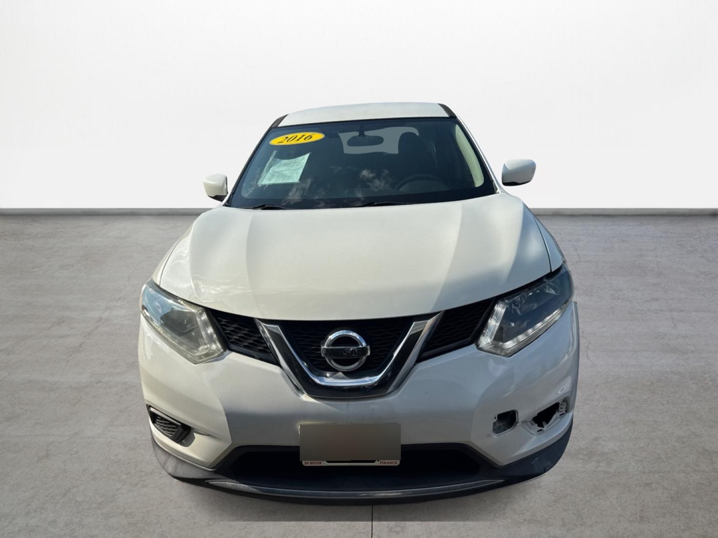 2016 Nissan Rogue S AWD (5N1AT2MV3GC) with an 2.5L L4 DOHC 16V engine, CVT transmission, located at 16710 Clay Rd., Houston, TX, 77084, (281) 859-7900, 0.000000, 0.000000 - Photo#1