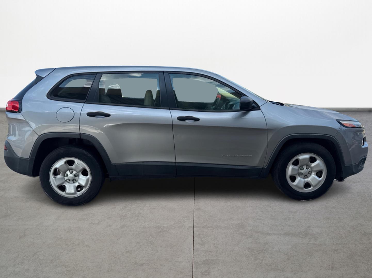 2016 Jeep Cherokee Sport FWD (1C4PJLAB5GW) with an 2.4L L4 DOHC 16V engine, 9A transmission, located at 16710 Clay Rd., Houston, TX, 77084, (281) 859-7900, 0.000000, 0.000000 - Photo#3