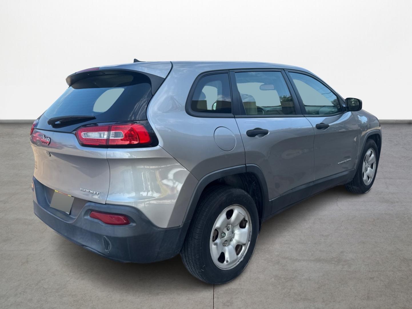 2016 Jeep Cherokee Sport FWD (1C4PJLAB5GW) with an 2.4L L4 DOHC 16V engine, 9A transmission, located at 16710 Clay Rd., Houston, TX, 77084, (281) 859-7900, 0.000000, 0.000000 - Photo#4