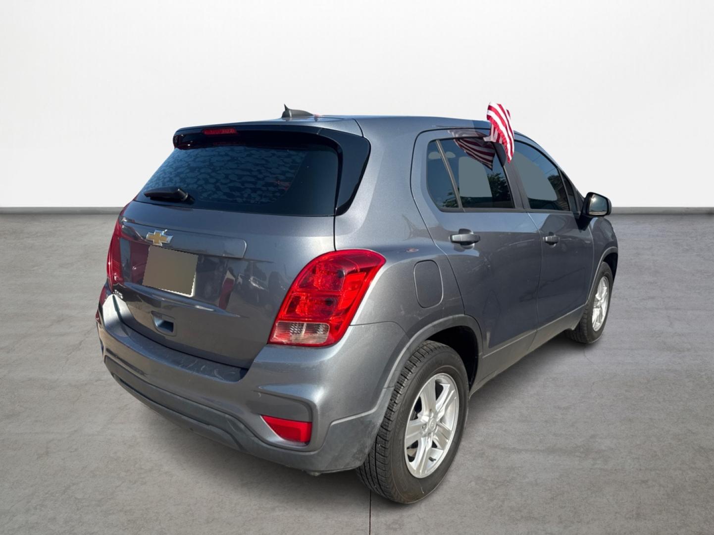 2020 Chevrolet Trax LS FWD (3GNCJKSB8LL) with an 1.4L L4 DOHC 16V engine, 6A transmission, located at 16710 Clay Rd., Houston, TX, 77084, (281) 859-7900, 0.000000, 0.000000 - Photo#4