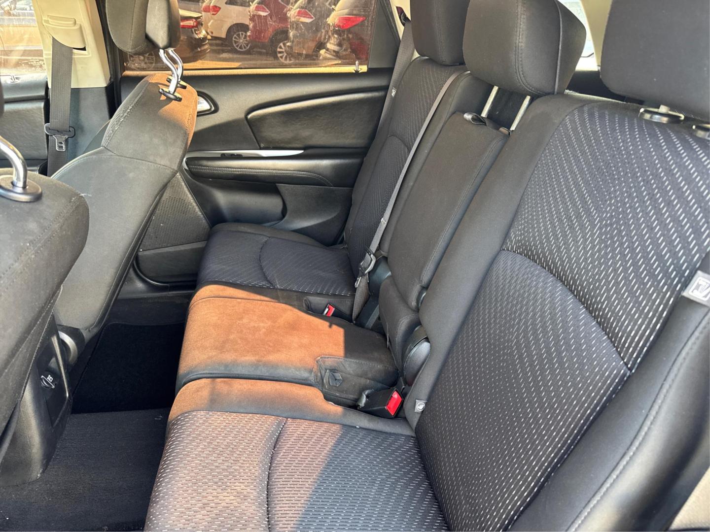 2019 Dodge Journey SE (3C4PDCBB3KT) with an 2.4L L6 DOHC 16V engine, 4A transmission, located at 16710 Clay Rd., Houston, TX, 77084, (281) 859-7900, 0.000000, 0.000000 - Photo#9