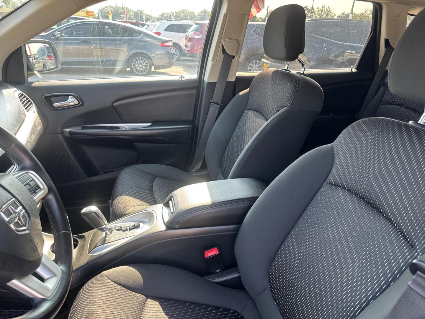 2018 Dodge Journey SE (3C4PDCAB4JT) with an 2.4L L4 DOHC 16V engine, 4A transmission, located at 16710 Clay Rd., Houston, TX, 77084, (281) 859-7900, 0.000000, 0.000000 - Photo#8