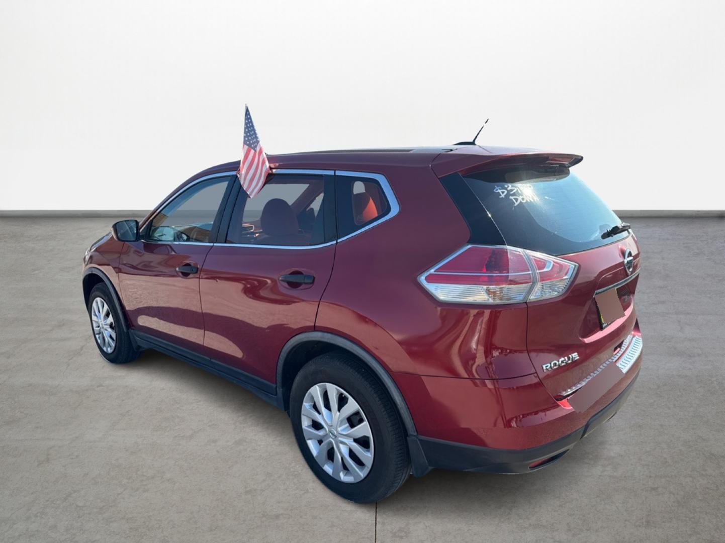 2016 Nissan Rogue S 2WD (JN8AT2MT5GW) with an 2.5L L4 DOHC 16V engine, CVT transmission, located at 16710 Clay Rd., Houston, TX, 77084, (281) 859-7900, 0.000000, 0.000000 - Photo#6