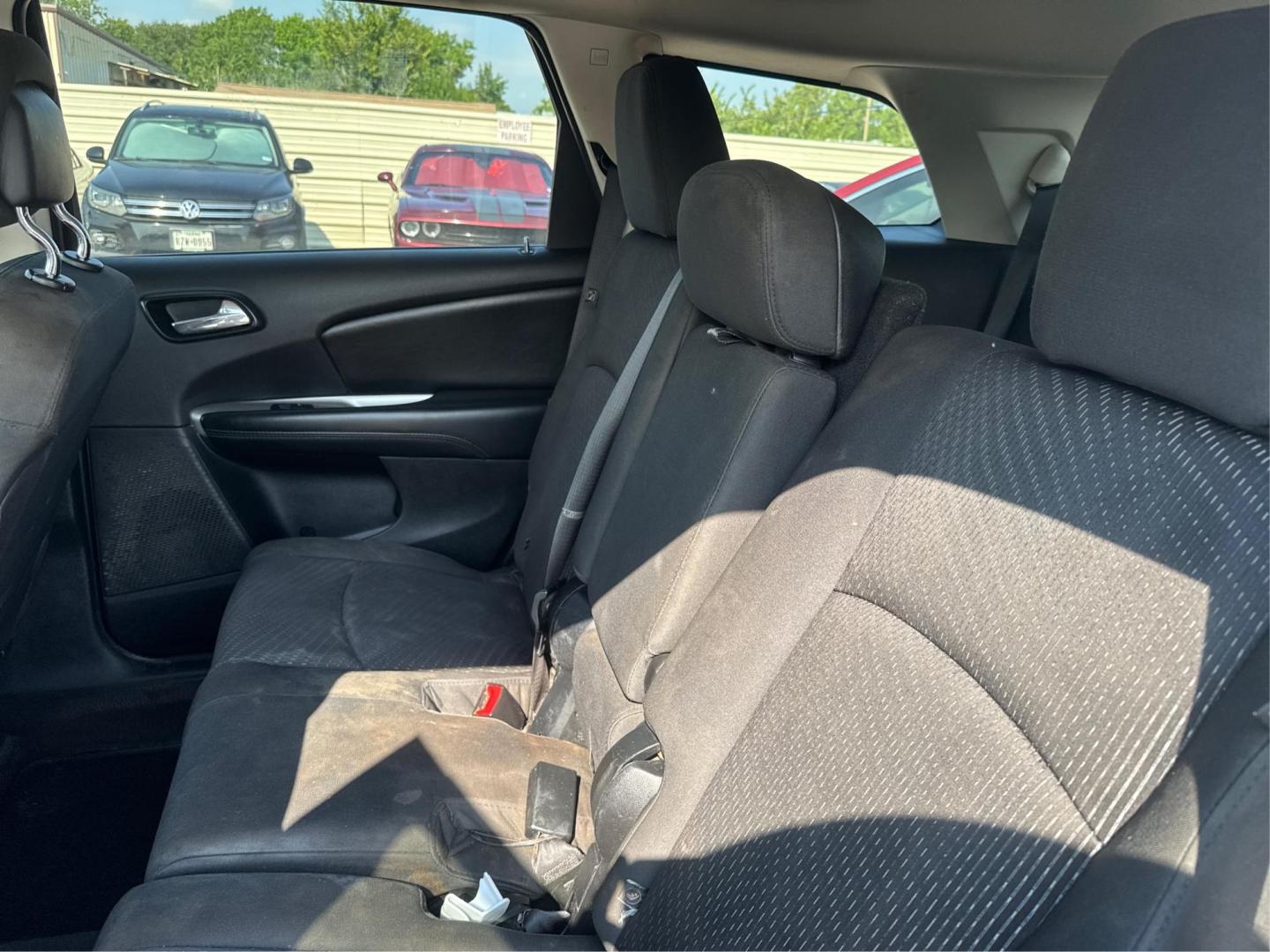 2018 Dodge Journey SE (3C4PDCAB4JT) with an 2.4L L4 DOHC 16V engine, 4A transmission, located at 16710 Clay Rd., Houston, TX, 77084, (281) 859-7900, 0.000000, 0.000000 - Photo#9