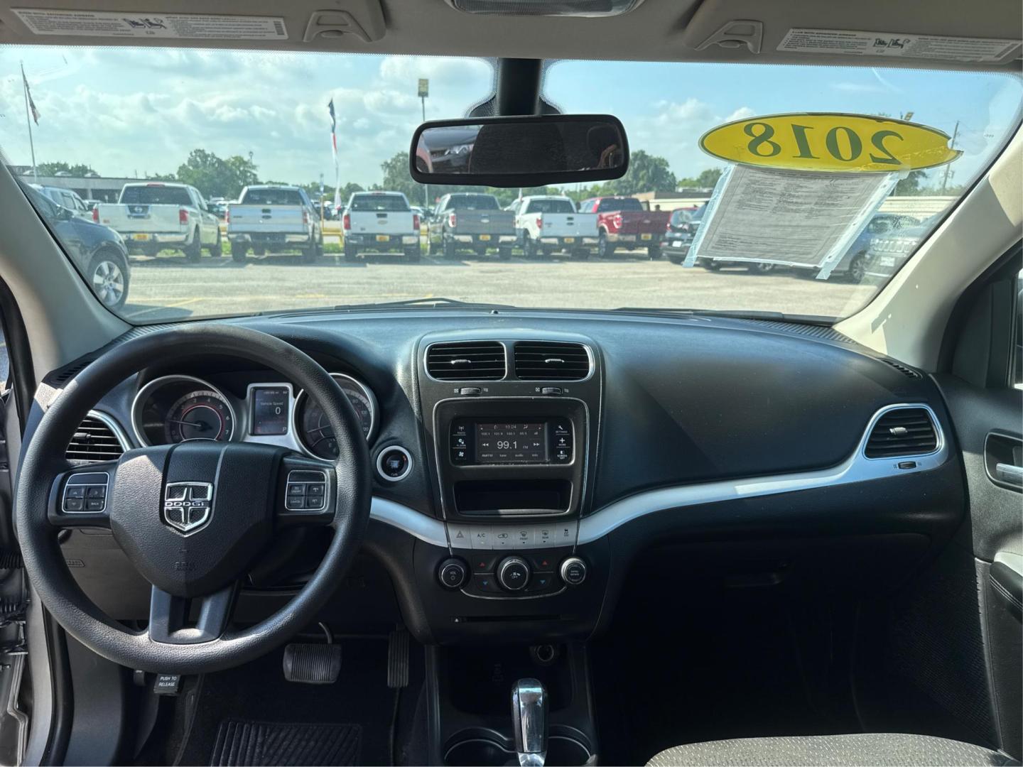 2018 Dodge Journey SE (3C4PDCAB4JT) with an 2.4L L4 DOHC 16V engine, 4A transmission, located at 16710 Clay Rd., Houston, TX, 77084, (281) 859-7900, 0.000000, 0.000000 - Photo#10