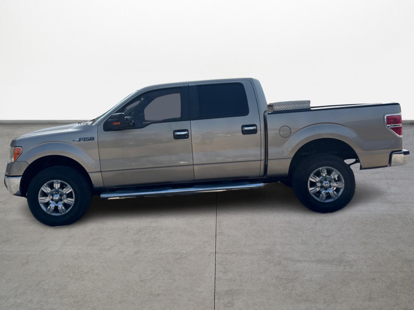 2011 Ford F-150 FX2 SuperCrew 5.5-ft. Bed 2WD (1FTFW1CF6BF) with an 5.0L V8 engine, 4-Speed Automatic transmission, located at 16710 Clay Rd., Houston, TX, 77084, (281) 859-7900, 0.000000, 0.000000 - Photo#7