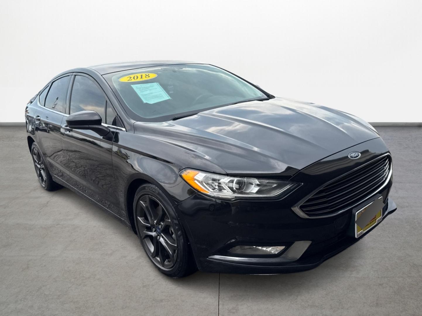2018 Ford Fusion S (3FA6P0G71JR) with an 2.5L L4 DOHC 16V engine, 6A transmission, located at 16710 Clay Rd., Houston, TX, 77084, (281) 859-7900, 0.000000, 0.000000 - Photo#2