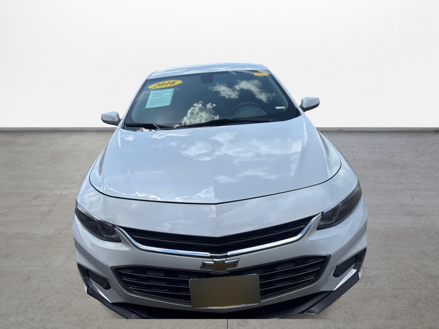 2016 Chevrolet Malibu 1LT (1G1ZE5ST2GF) with an 1.5L L4 DOHC 16V engine, 6A transmission, located at 16710 Clay Rd., Houston, TX, 77084, (281) 859-7900, 0.000000, 0.000000 - Photo#1
