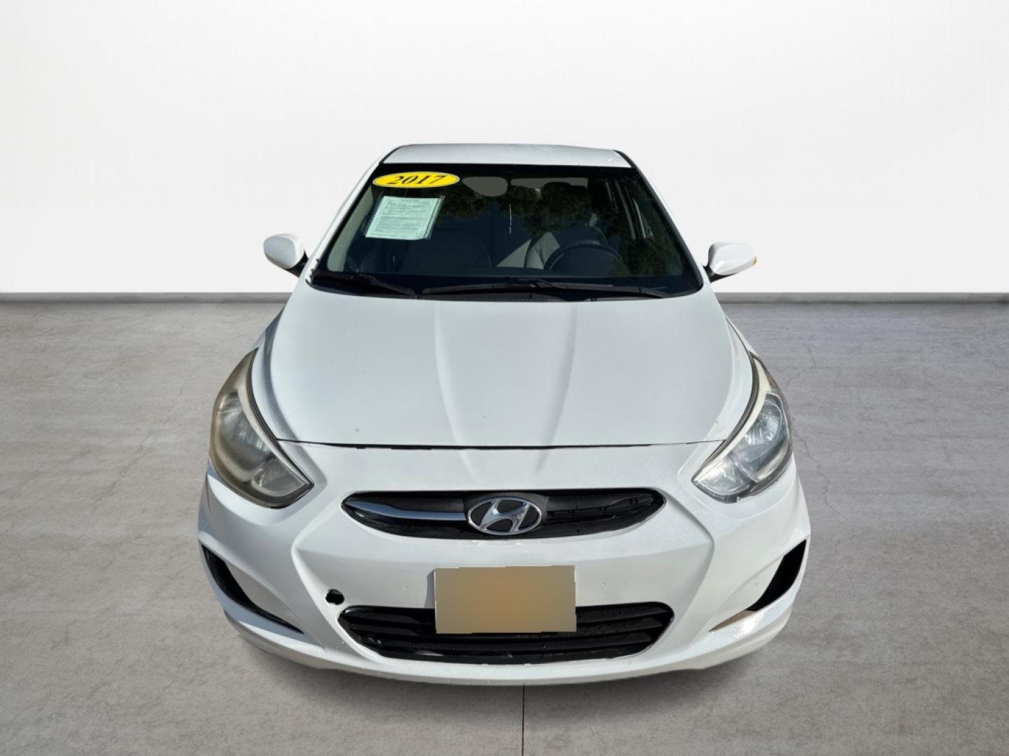 2017 Hyundai Accent SE 4-Door 6M (KMHCT4AE7HU) with an 1.6L L4 DOHC 16V engine, 6M transmission, located at 16710 Clay Rd., Houston, TX, 77084, (281) 859-7900, 0.000000, 0.000000 - Photo#1