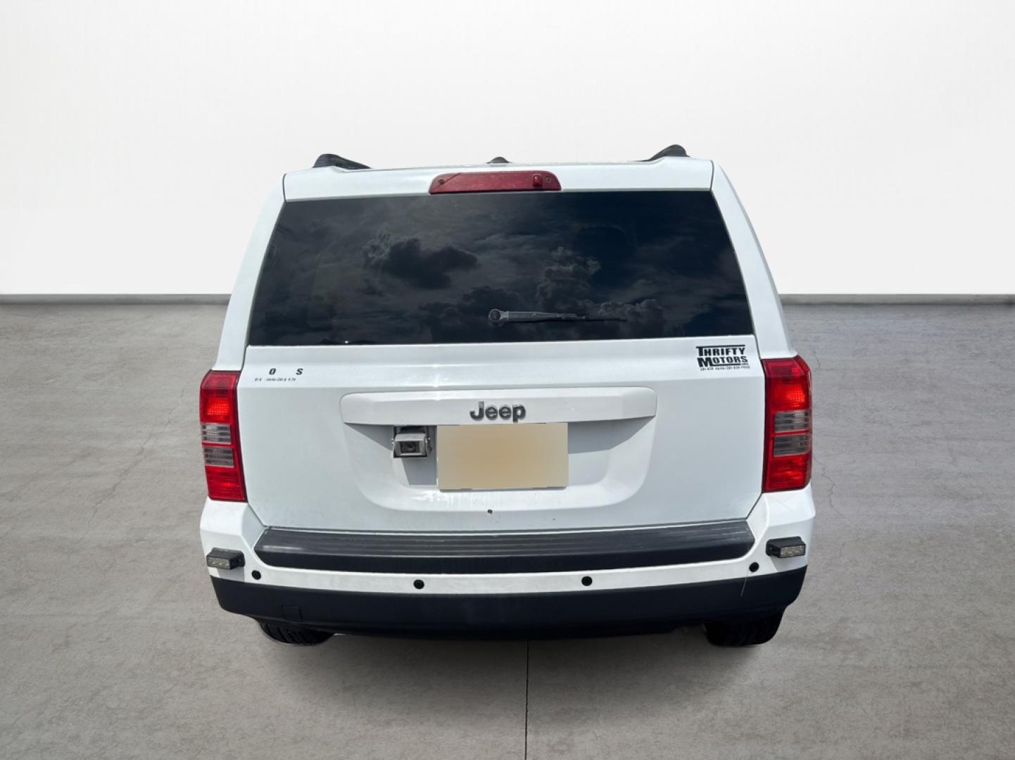 2015 Jeep Patriot Sport 2WD (1C4NJPBB9FD) with an 2.4L L4 DOHC 16V engine, located at 16710 Clay Rd., Houston, TX, 77084, (281) 859-7900, 0.000000, 0.000000 - Photo#4