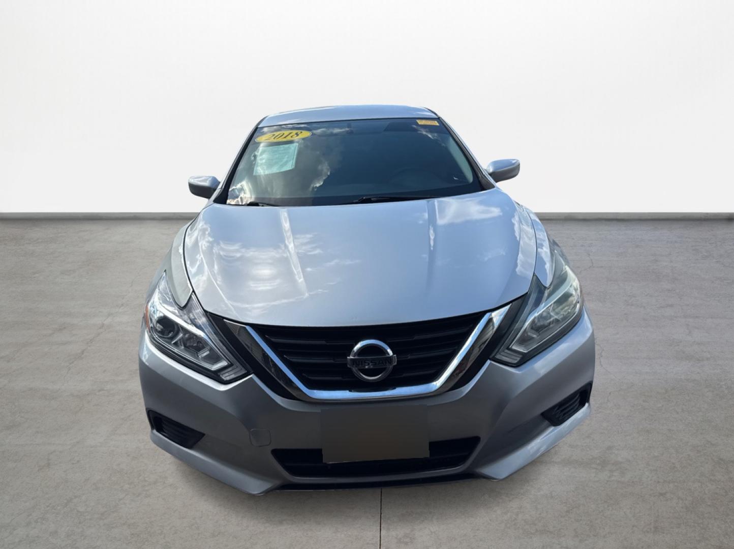 2018 Nissan Altima 2.5 (1N4AL3AP6JC) with an 2.5L L4 DOHC 16V engine, CVT transmission, located at 16710 Clay Rd., Houston, TX, 77084, (281) 859-7900, 0.000000, 0.000000 - Photo#1
