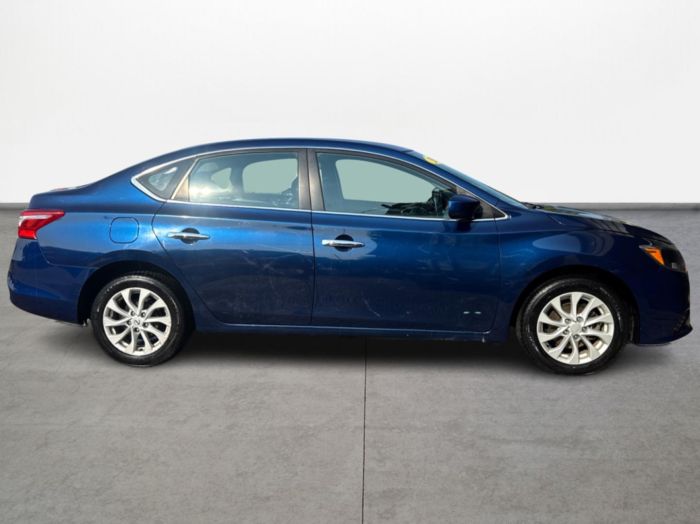 2019 Nissan Sentra S CVT (3N1AB7APXKY) with an 1.8L L4 SFI DOHC 16V engine, CVT transmission, located at 16710 Clay Rd., Houston, TX, 77084, (281) 859-7900, 0.000000, 0.000000 - Photo#2
