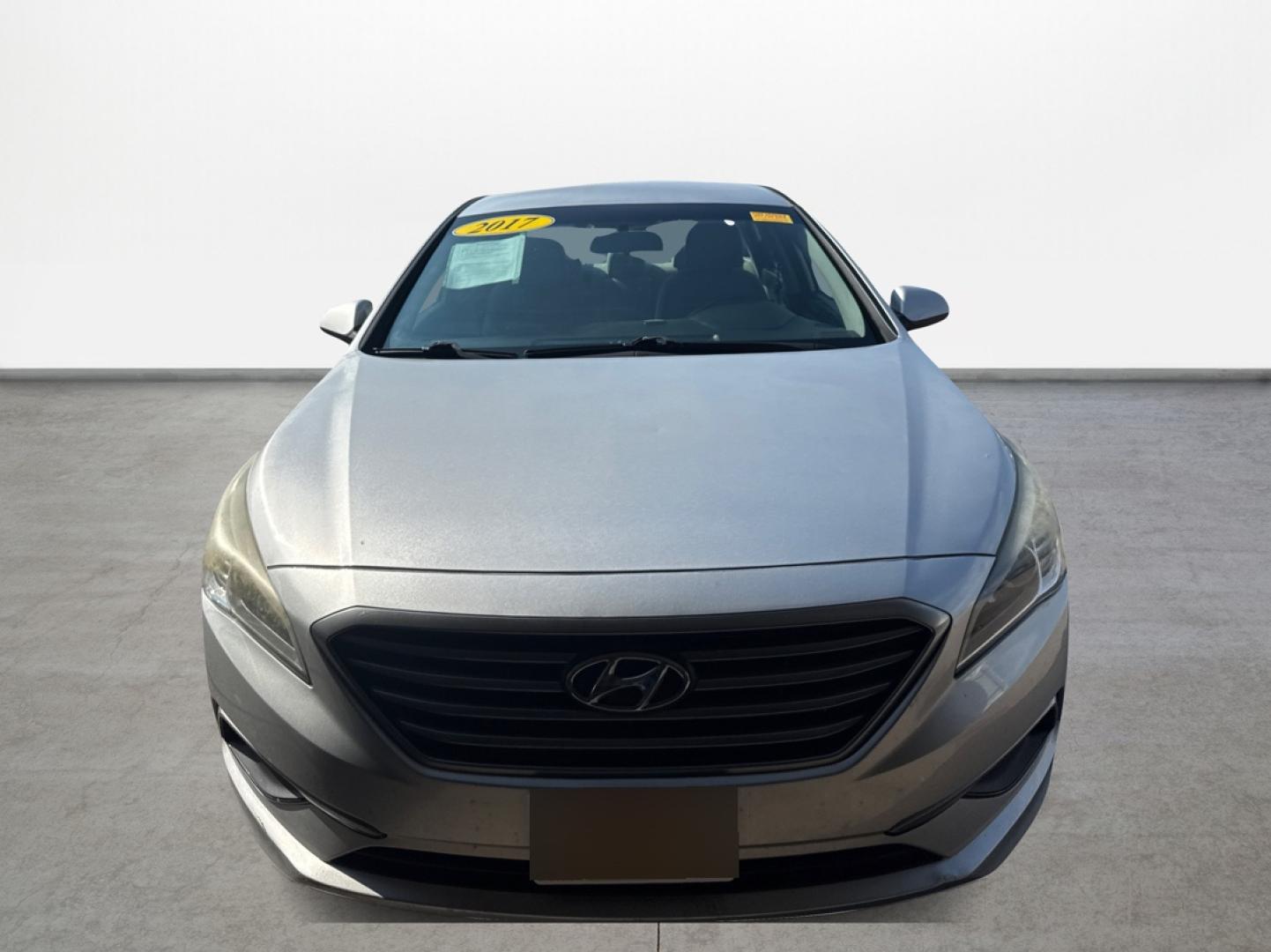 2017 Hyundai Sonata SE (5NPE24AF7HH) with an 2.4L L4 DOHC 16V engine, 7A transmission, located at 16710 Clay Rd., Houston, TX, 77084, (281) 859-7900, 0.000000, 0.000000 - Photo#1