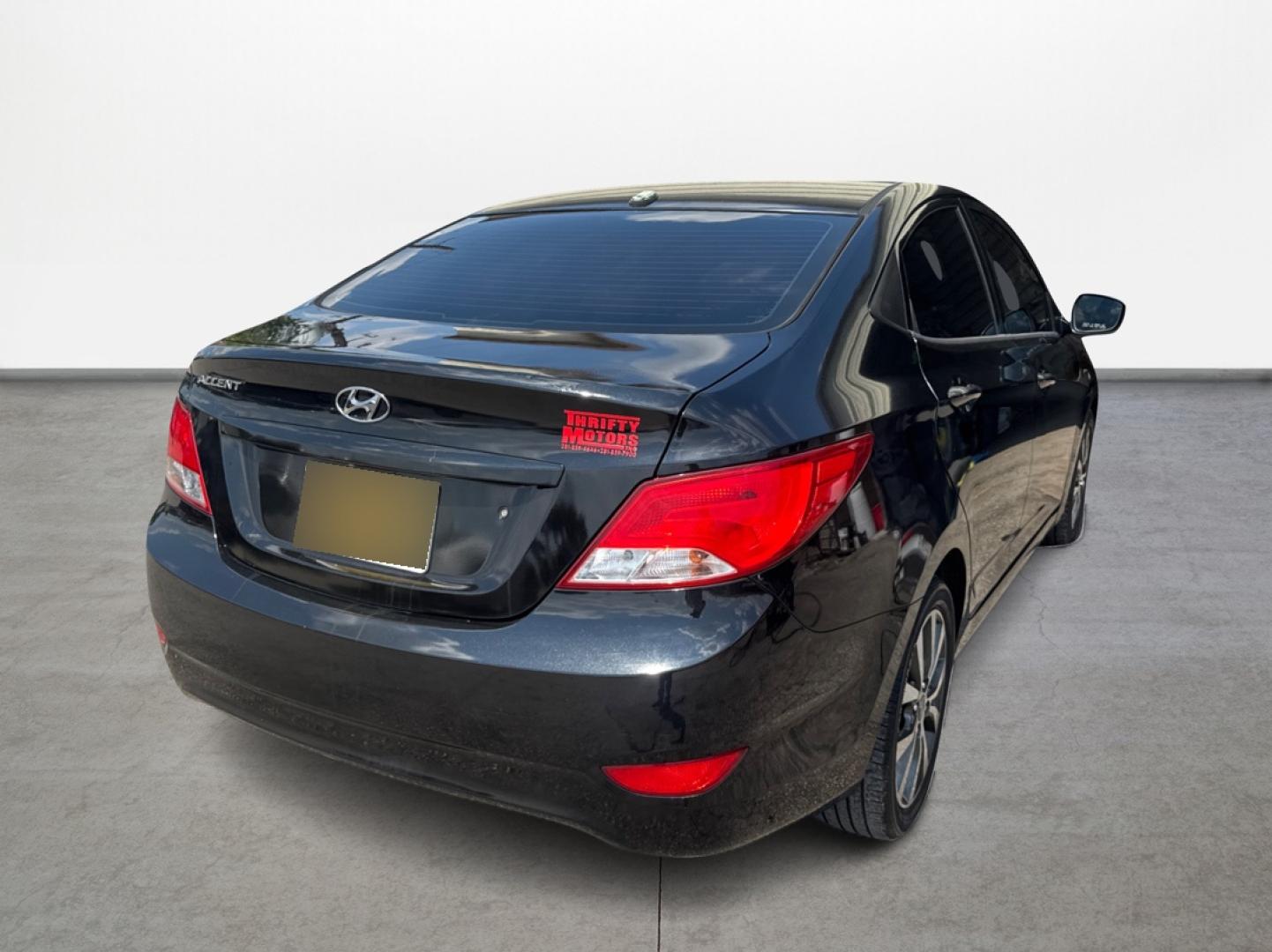 2017 Hyundai Accent SE 4-Door 6M (KMHCT4AE2HU) with an 1.6L L4 DOHC 16V engine, 6M transmission, located at 16710 Clay Rd., Houston, TX, 77084, (281) 859-7900, 0.000000, 0.000000 - Photo#7