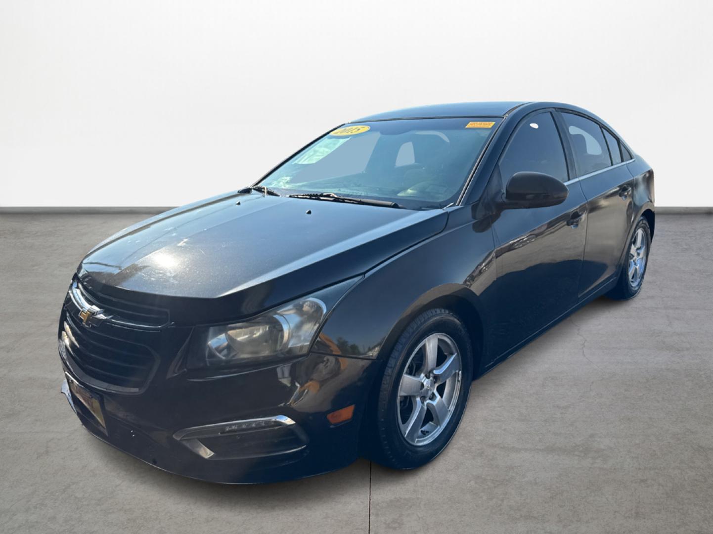 2015 Chevrolet Cruze 1LT Auto (1G1PC5SB8F7) with an 1.4L L4 DOHC 16V TURBO engine, 6-Speed Automatic transmission, located at 16710 Clay Rd., Houston, TX, 77084, (281) 859-7900, 0.000000, 0.000000 - Photo#2