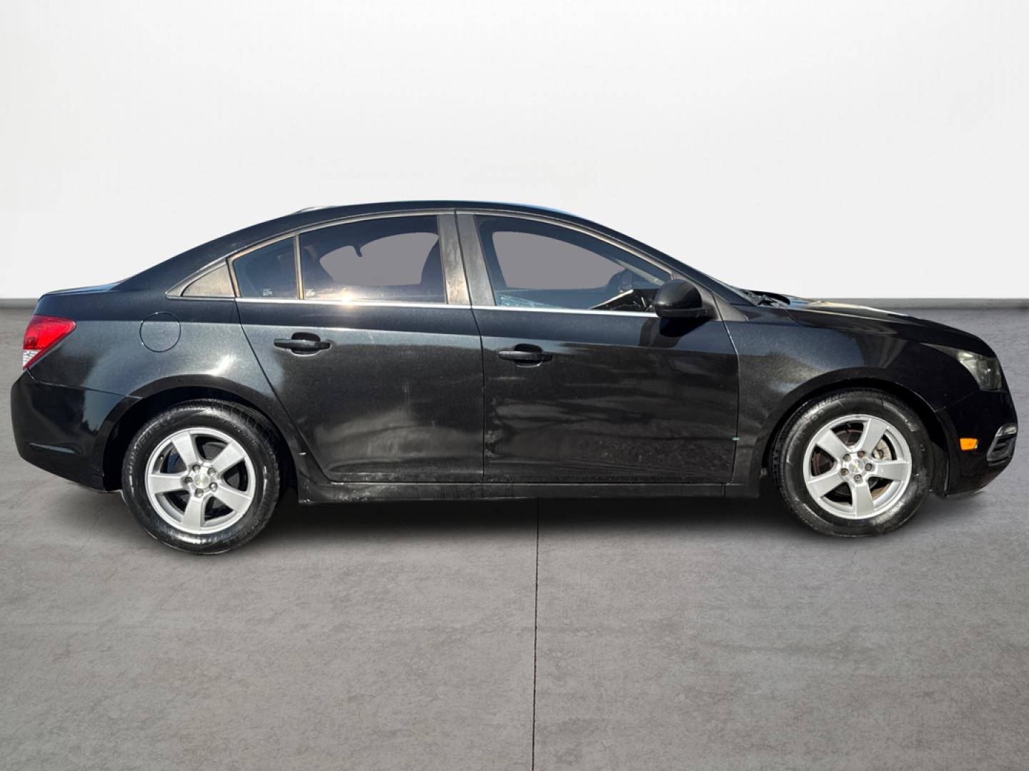 2015 Chevrolet Cruze 1LT Auto (1G1PC5SB8F7) with an 1.4L L4 DOHC 16V TURBO engine, 6-Speed Automatic transmission, located at 16710 Clay Rd., Houston, TX, 77084, (281) 859-7900, 0.000000, 0.000000 - Photo#3