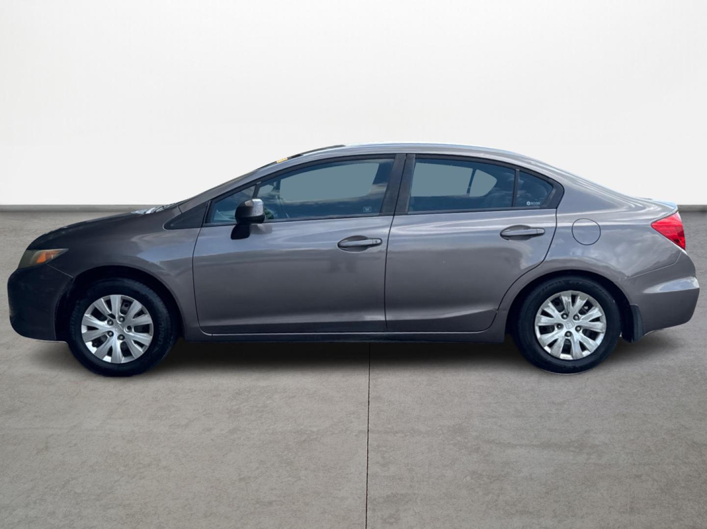 2012 Honda Civic LX Sedan 5-Speed AT (2HGFB2F5XCH) with an 1.8L L4 SOHC 16V engine, 5-Speed Automatic transmission, located at 16710 Clay Rd., Houston, TX, 77084, (281) 859-7900, 0.000000, 0.000000 - Photo#7