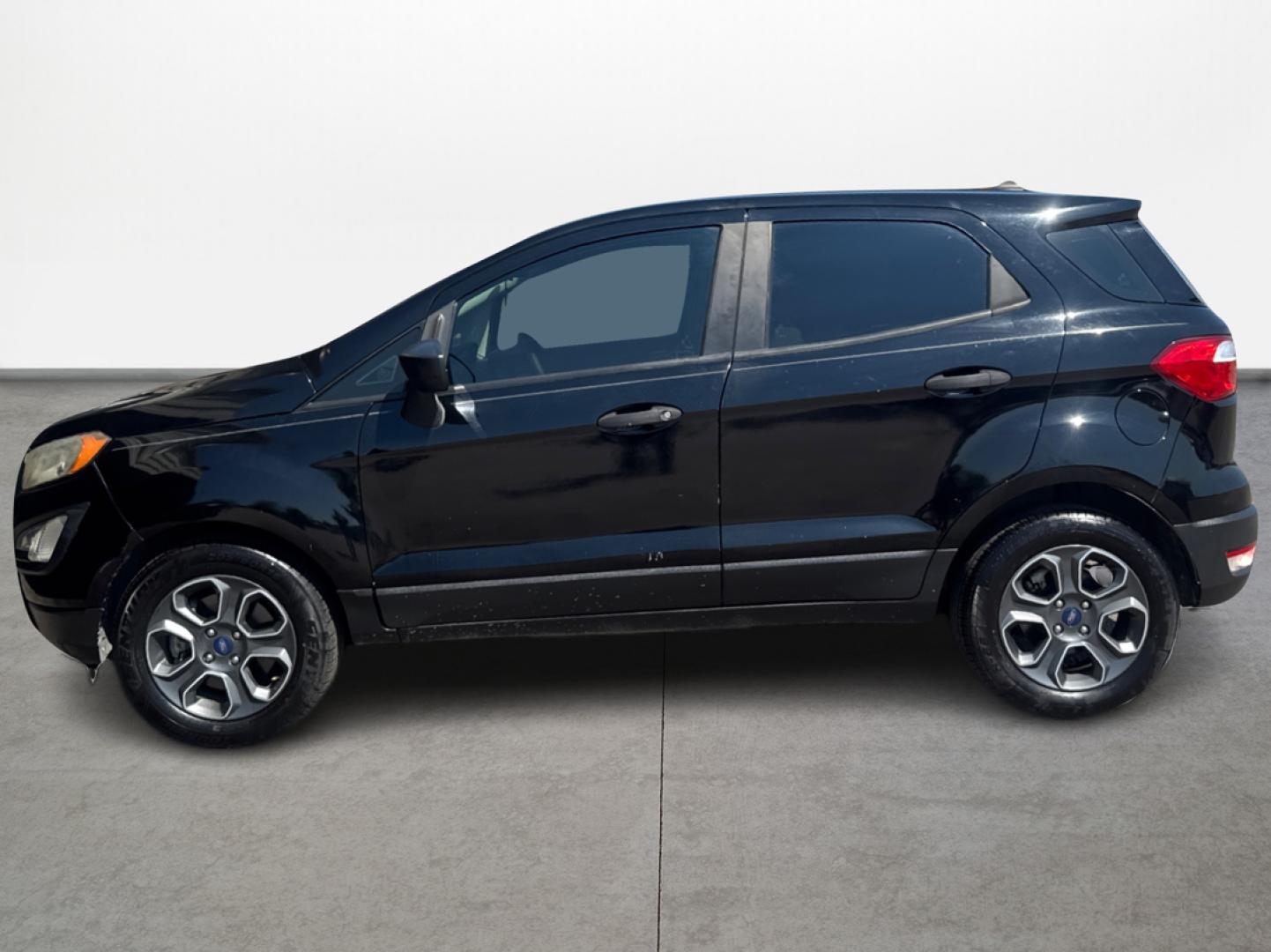 2020 Ford EcoSport S (MAJ3S2FE4LC) with an 1.0L L3 engine, 6A transmission, located at 16710 Clay Rd., Houston, TX, 77084, (281) 859-7900, 0.000000, 0.000000 - Photo#5