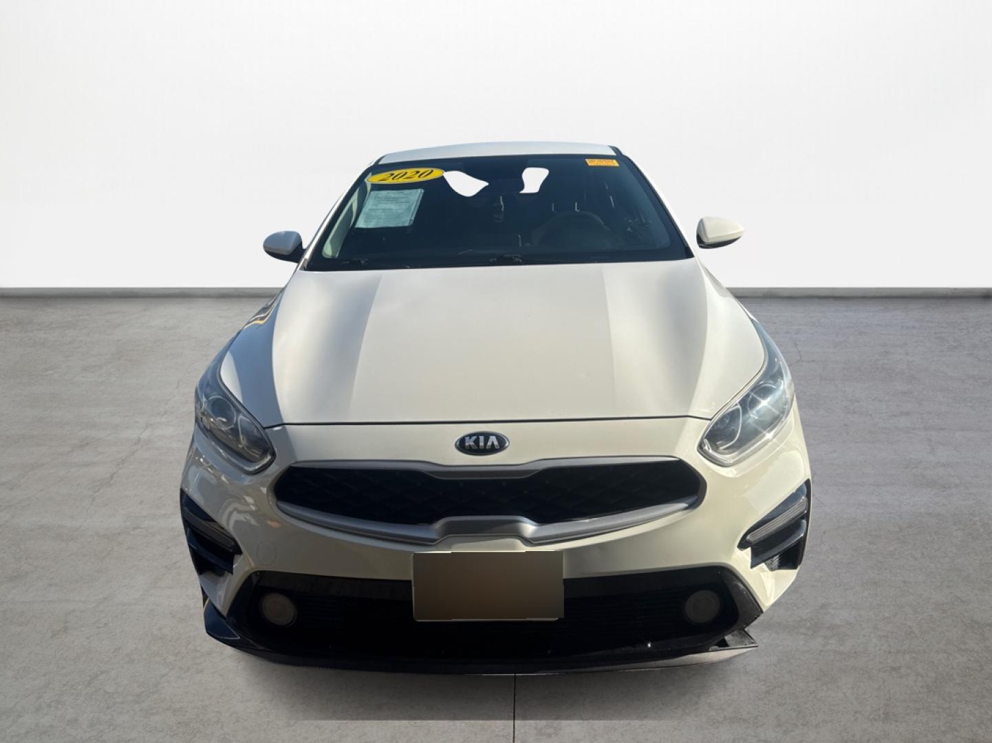 2020 Kia Forte FE 6M (3KPF24AD2LE) with an 2.0L L4 DOHC 16V engine, 6M transmission, located at 16710 Clay Rd., Houston, TX, 77084, (281) 859-7900, 0.000000, 0.000000 - Photo#0