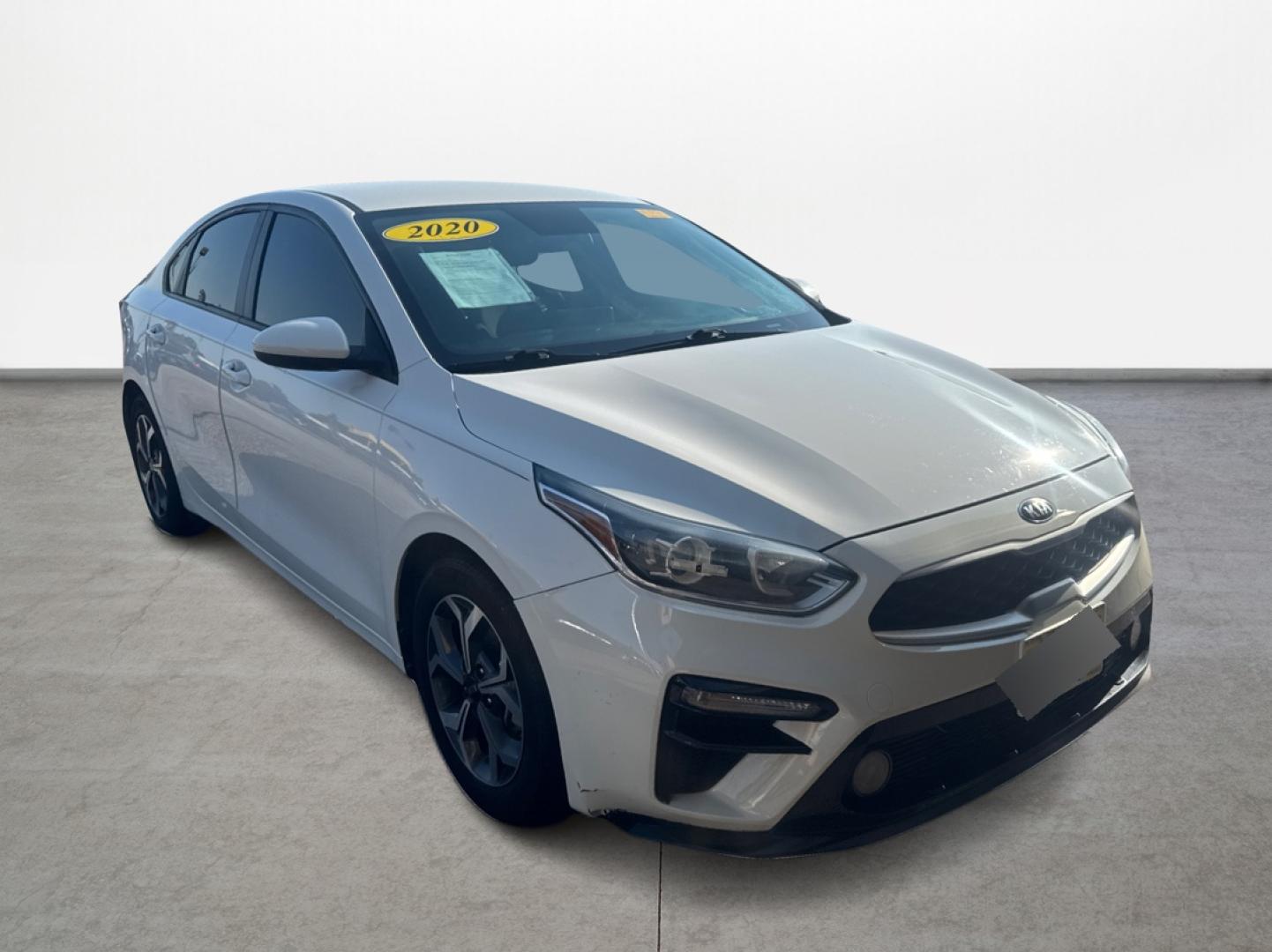 2020 Kia Forte FE 6M (3KPF24AD2LE) with an 2.0L L4 DOHC 16V engine, 6M transmission, located at 16710 Clay Rd., Houston, TX, 77084, (281) 859-7900, 0.000000, 0.000000 - Photo#1