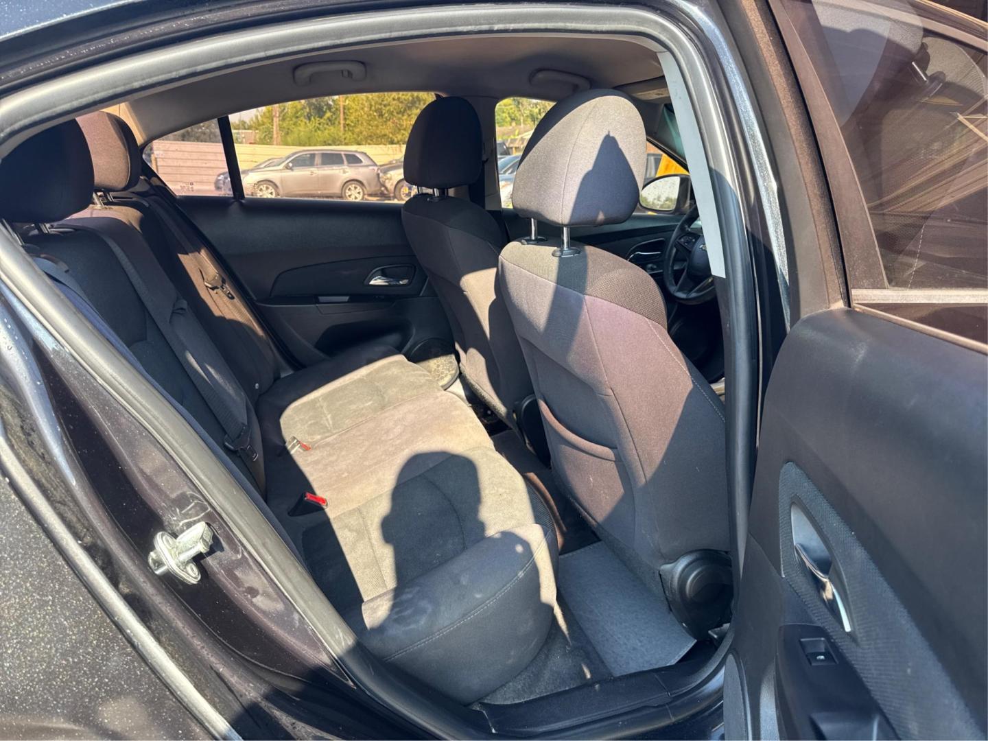 2020 Kia Forte FE 6M (3KPF24AD2LE) with an 2.0L L4 DOHC 16V engine, 6M transmission, located at 16710 Clay Rd., Houston, TX, 77084, (281) 859-7900, 0.000000, 0.000000 - Photo#10